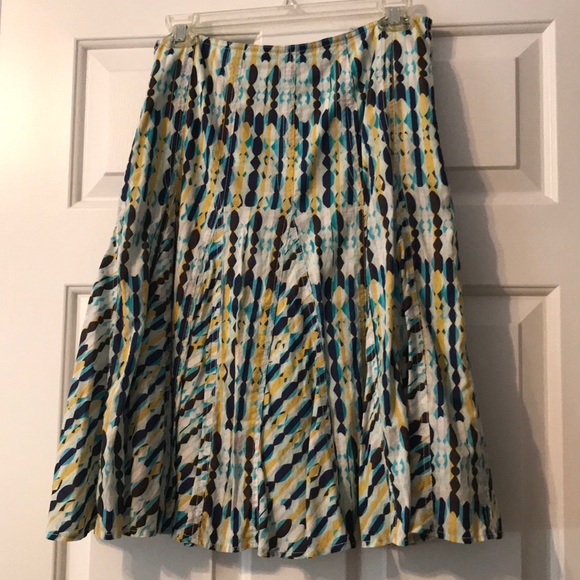 Midi skirt 💃🏻💃🏻 - Picture 1 of 8